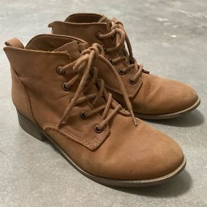 Steve Madden real brown leather ankle booties 6.5